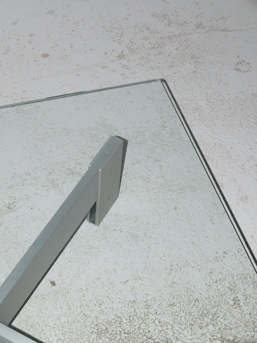 Flat table