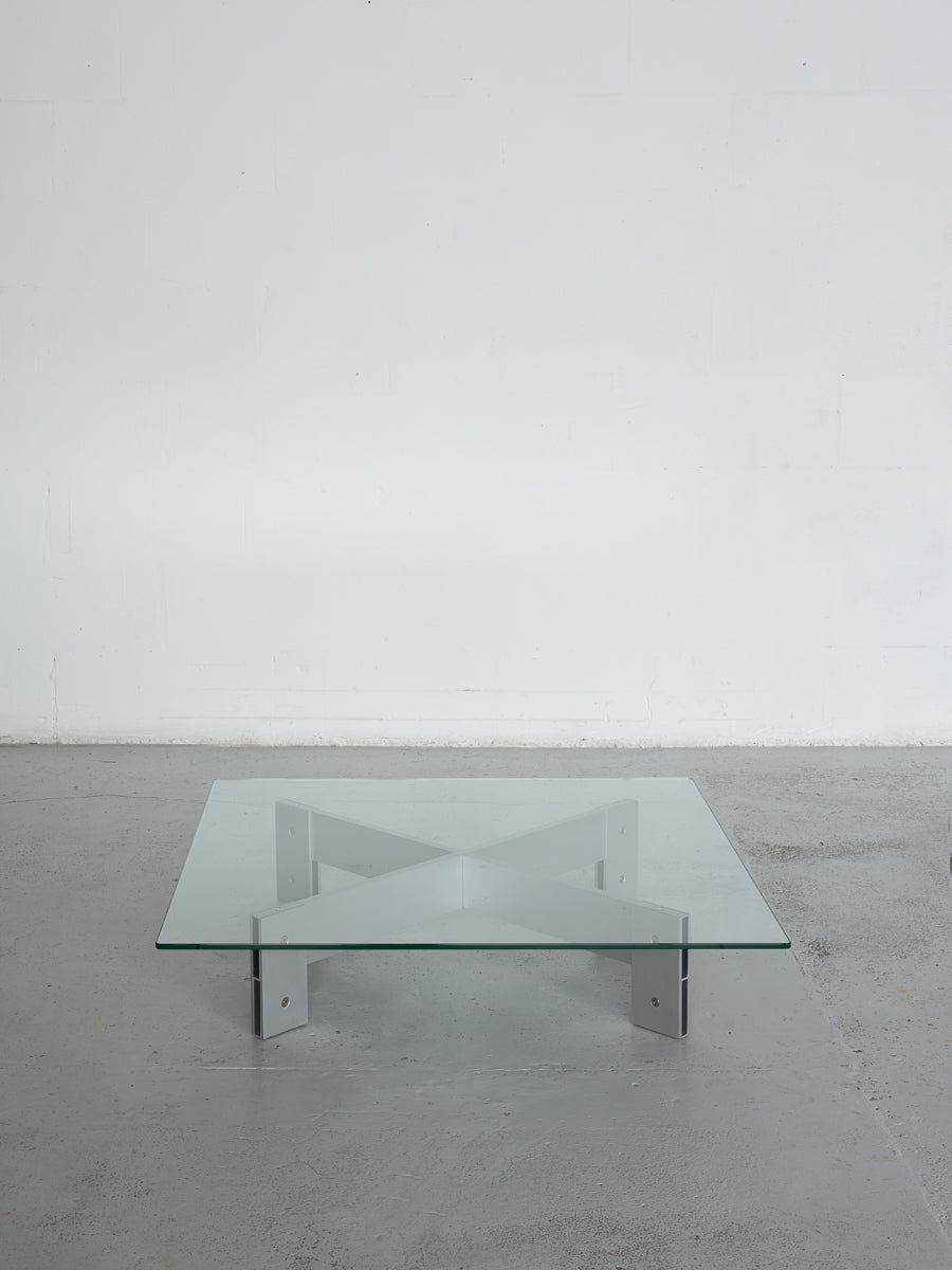 Flat table